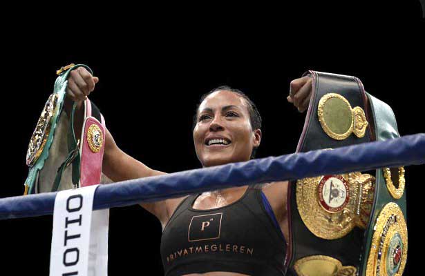 The sold out house gave Cecilia Braekhus a standing ovation. (Photo: John T. Pederson)