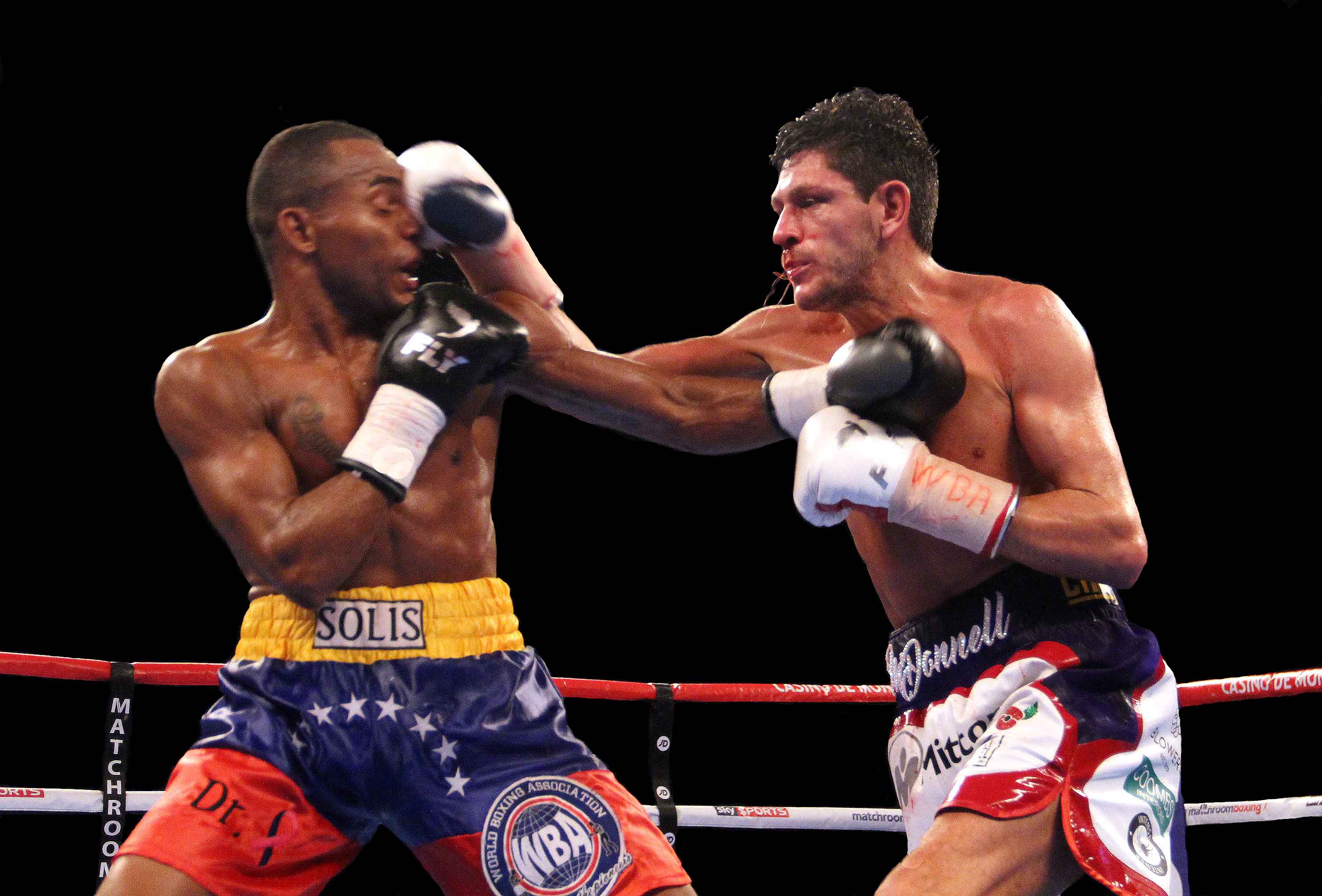 McDonnell controlled the action in the second half of the fight. (Photo: Sumio Yamada)
