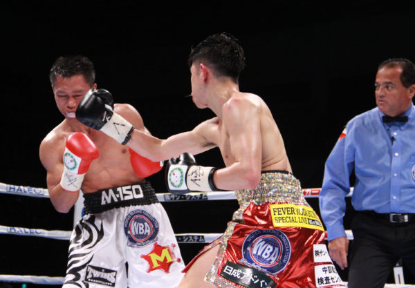 Kazuto Ioka retuvo su cinturón mosca de la Asociación Mundial de Boxeo ante Yutthana Kaensa
