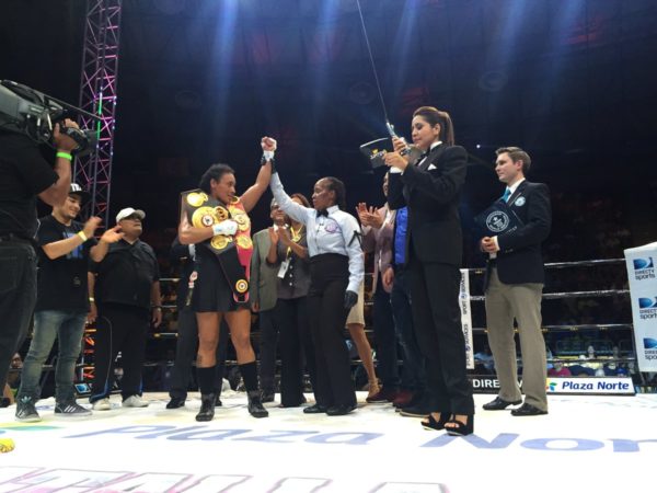 Hanna Gabriels retiene título en Costa Rica.