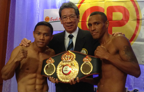 FLASH: Porpramook and Perez made the weigh in Thailand