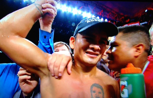 Maidana wins firefight with Lopez by sixth round TKO; Lara survives two knockdowns to stop Angulo