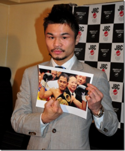 Kono vs Denkaosen por el título vacante WBA de las 115lb