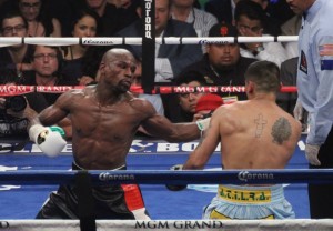 Photos: Mayweather kept his unbeaten record and beat Maidana for the second time