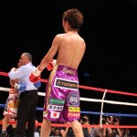 Ryoichi Taguchi defeats Kwanthai Sithmorseng by KO