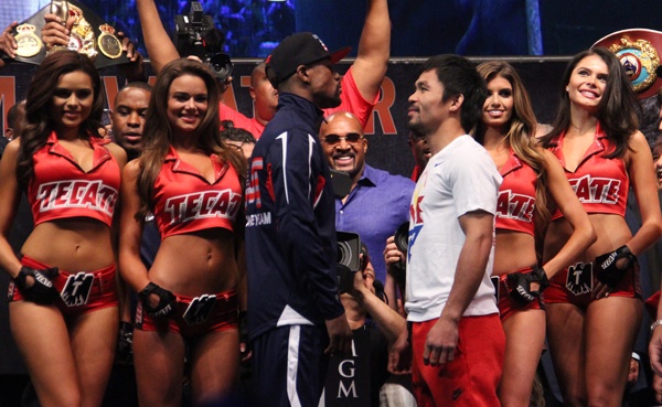 Photos: Floyd Mayweather, Manny Pacquiao make weight