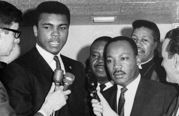 Estados Unidos celebra el Día de Matin Luther King gran amigo de Ali