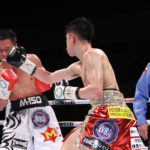 Kazuto Ioka vs Yutthana Kaensa. Photos Sumio Yamada