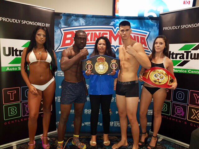 Dessaix and Ricketts Fighting for the 175lb Oceania Title