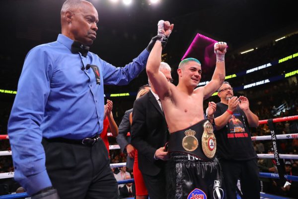 Diaz knocked out Fonseca and captured WBA gold title