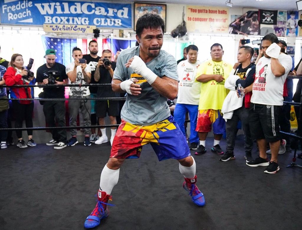 Thurman and Pacquiao hold media workouts 2500 miles apart