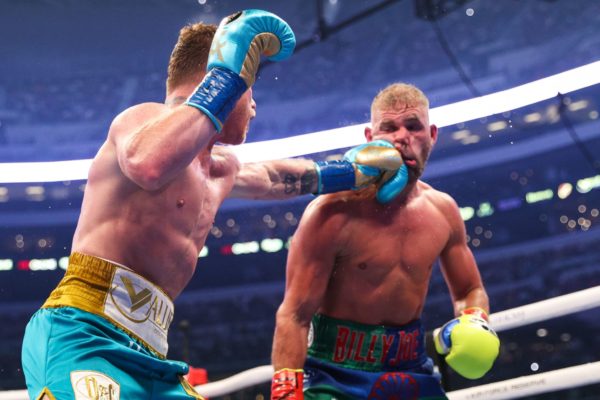 Canelo knocked out Saunders in eight rounds and sets his sights on Caleb Plant