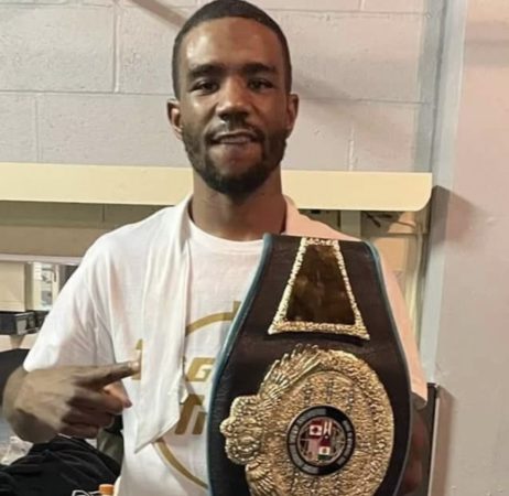 Wiggins knocks out Wilson to become new WBA-NABA champion