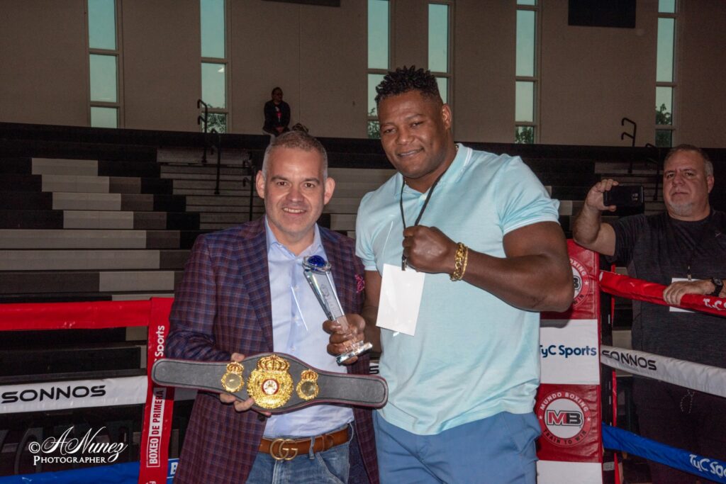 Mendoza: “Cuban boxers have their home in the WBA”