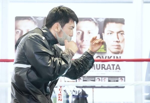 Murata and Golovkin showed off their weapons in public workout 