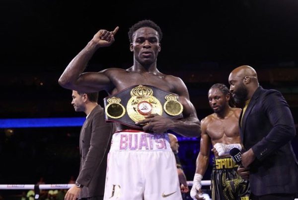 Buatsi dominates Richards in a war during their WBA eliminator