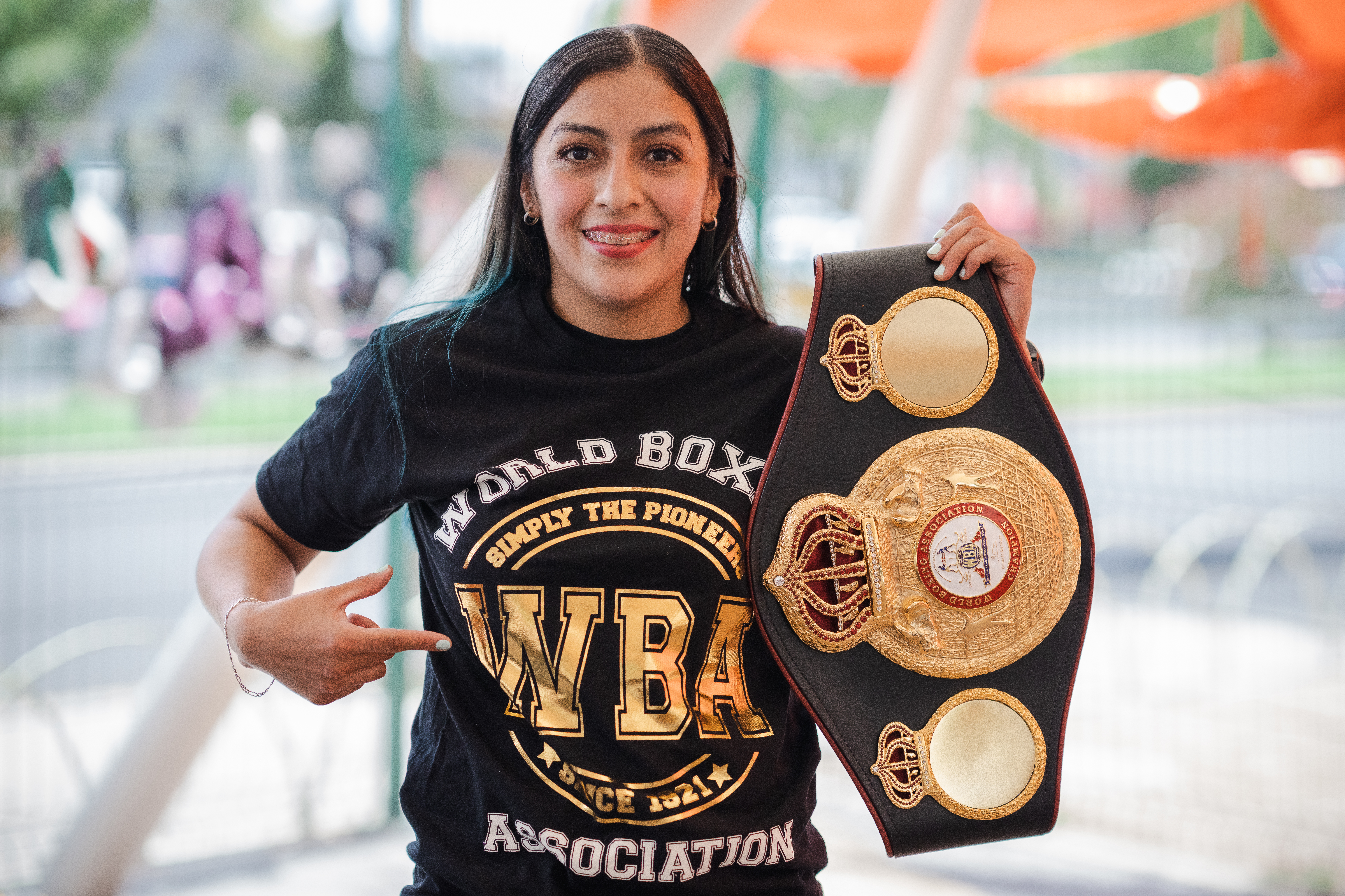 Jessica Nery Plata received her WBA belt