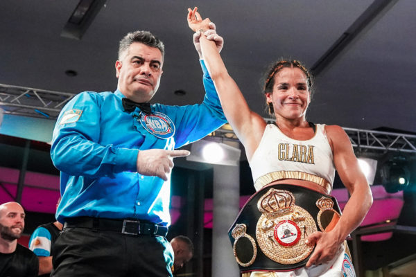Clara Lescurat retained the title in her homeland