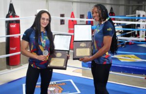 Valdez and Arias received WBA award upon arrival in Colombia  