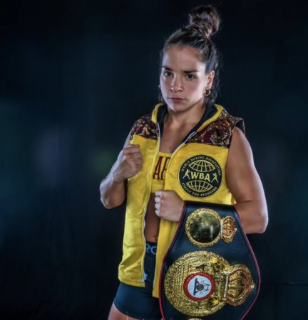 Clara Lescurat defends against Asenjo in May 