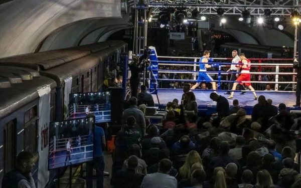 Boxing in Ukraine revives in an abandoned subway station 
